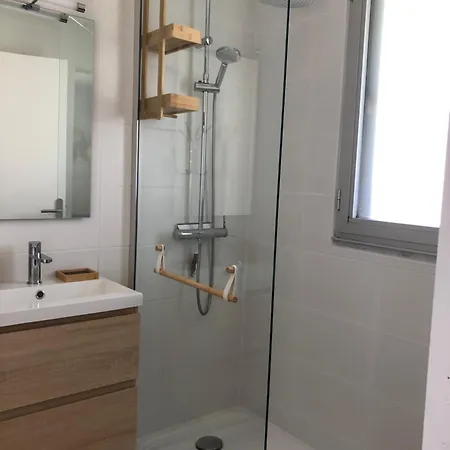 Proche Apartment *